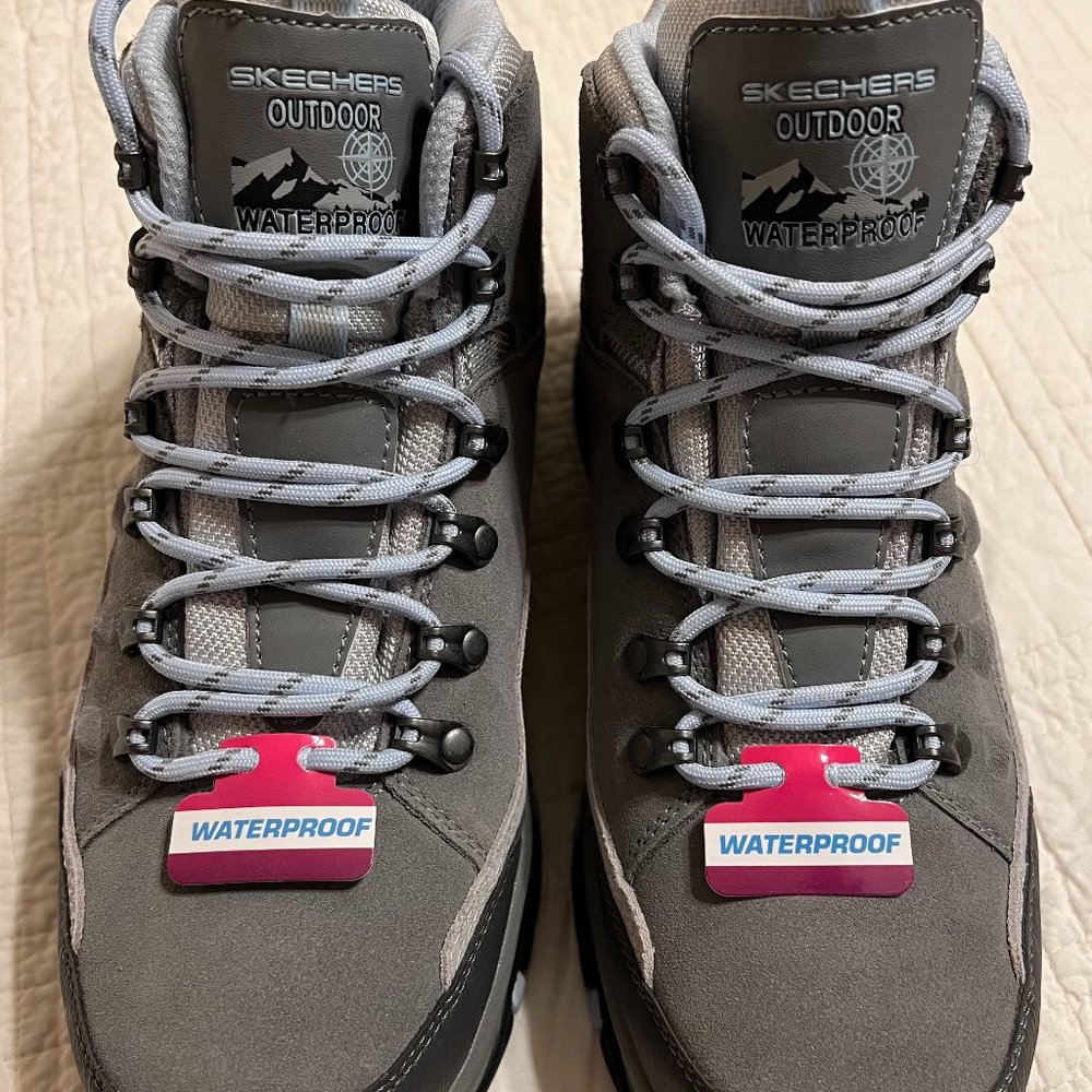 BRAND SPANKING NEW Skechers Waterproof Trego Alpine Trail Hiking Boots Size 8.5